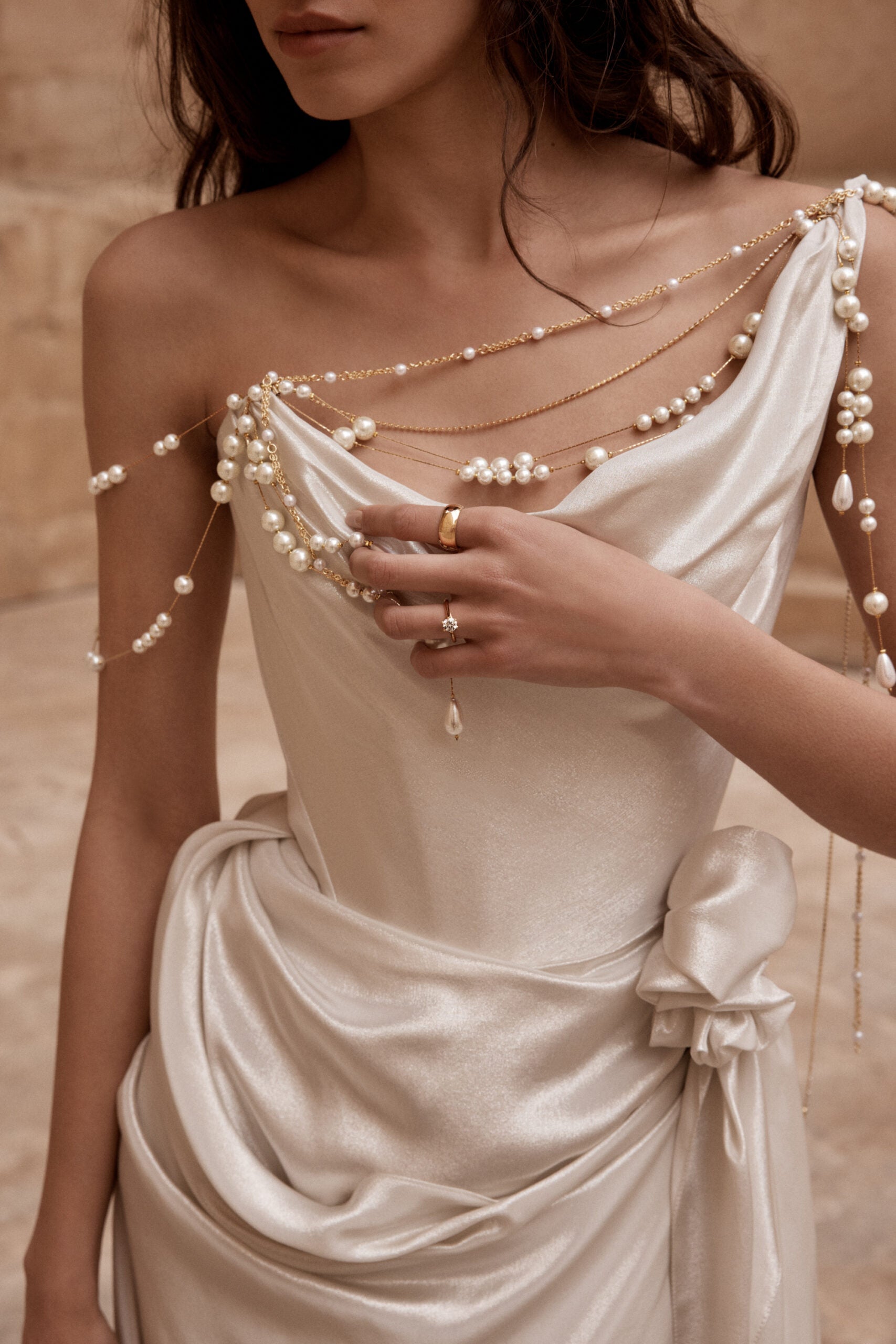 JEWELS THAT STEAL THE SHOW